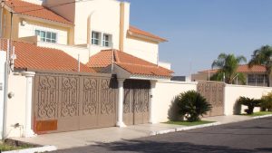 Paseo de la Aurora, Villas de Irapuato.